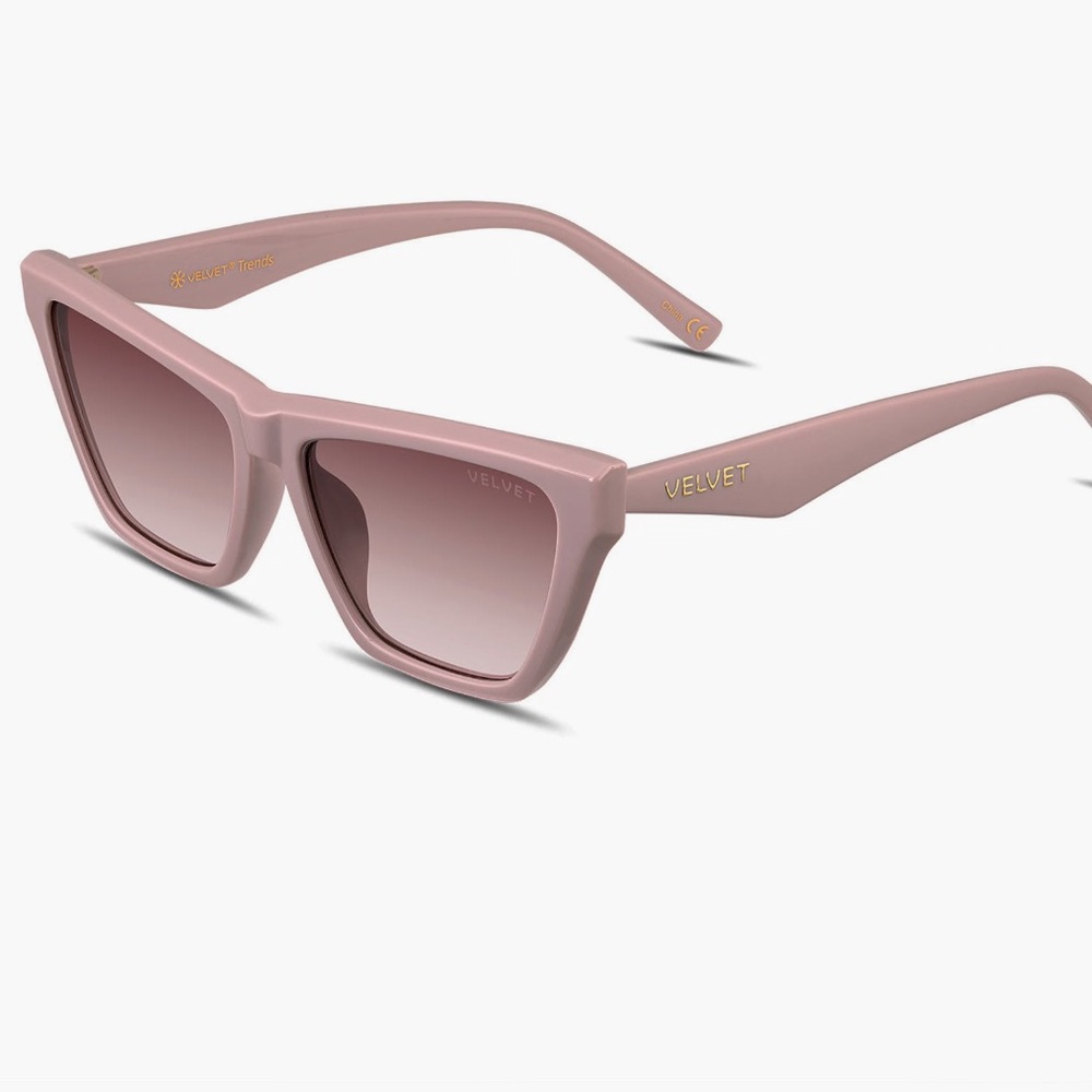 Velvet ‘Helen’ Lavender Blush Sunglasses